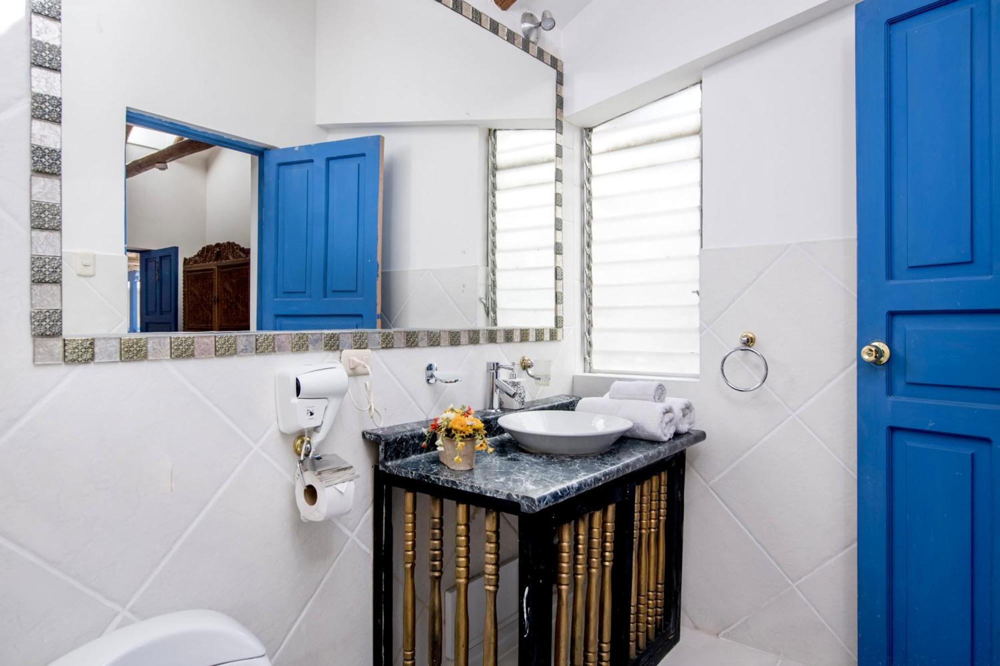 Hotel Inkarri Regocijo Plaza 3*